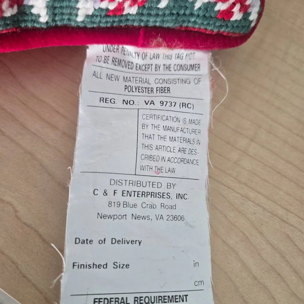 Cross stitch decorative pillow 'santa i can explain...'